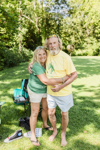 Pat and Chuck on the green, participants of Breaking Parkinson's