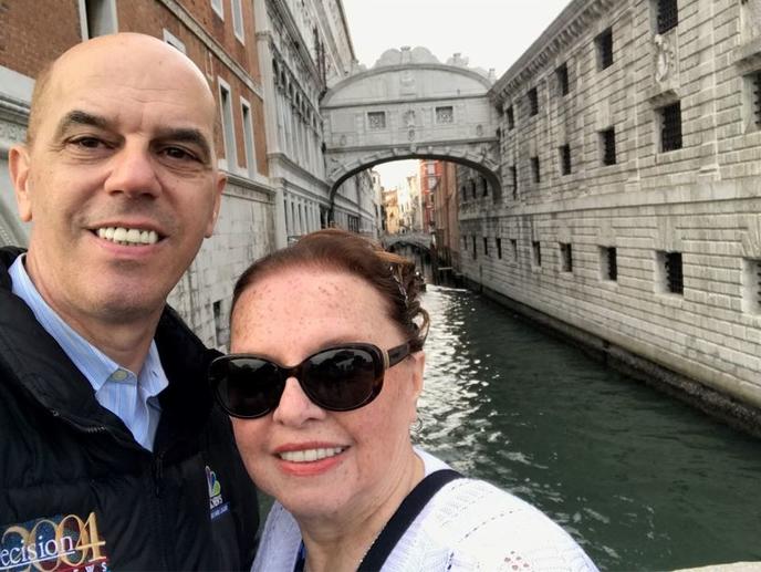 Phil Alongi and his wife, Rosann, in Venice, Italy