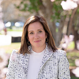 Allie Signorelli headshot