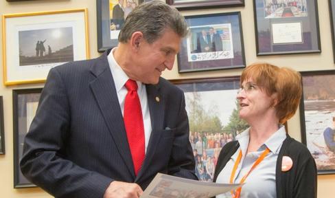 Advocate this August Using MJFF's New Resources