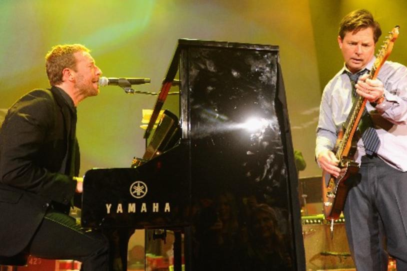 Fox Foto Friday: Michael J. Fox and Chris Martin of Coldplay Perform "Johnny B. Goode"